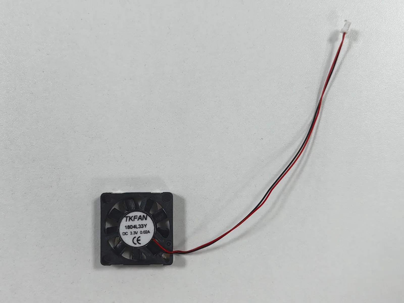 3.3V Low Voltage Micro Fan DA1804L33Y-A261023 Back Label View 3.3V Low Voltage Micro Fan DA1804L33Y-A261023 Back Label View